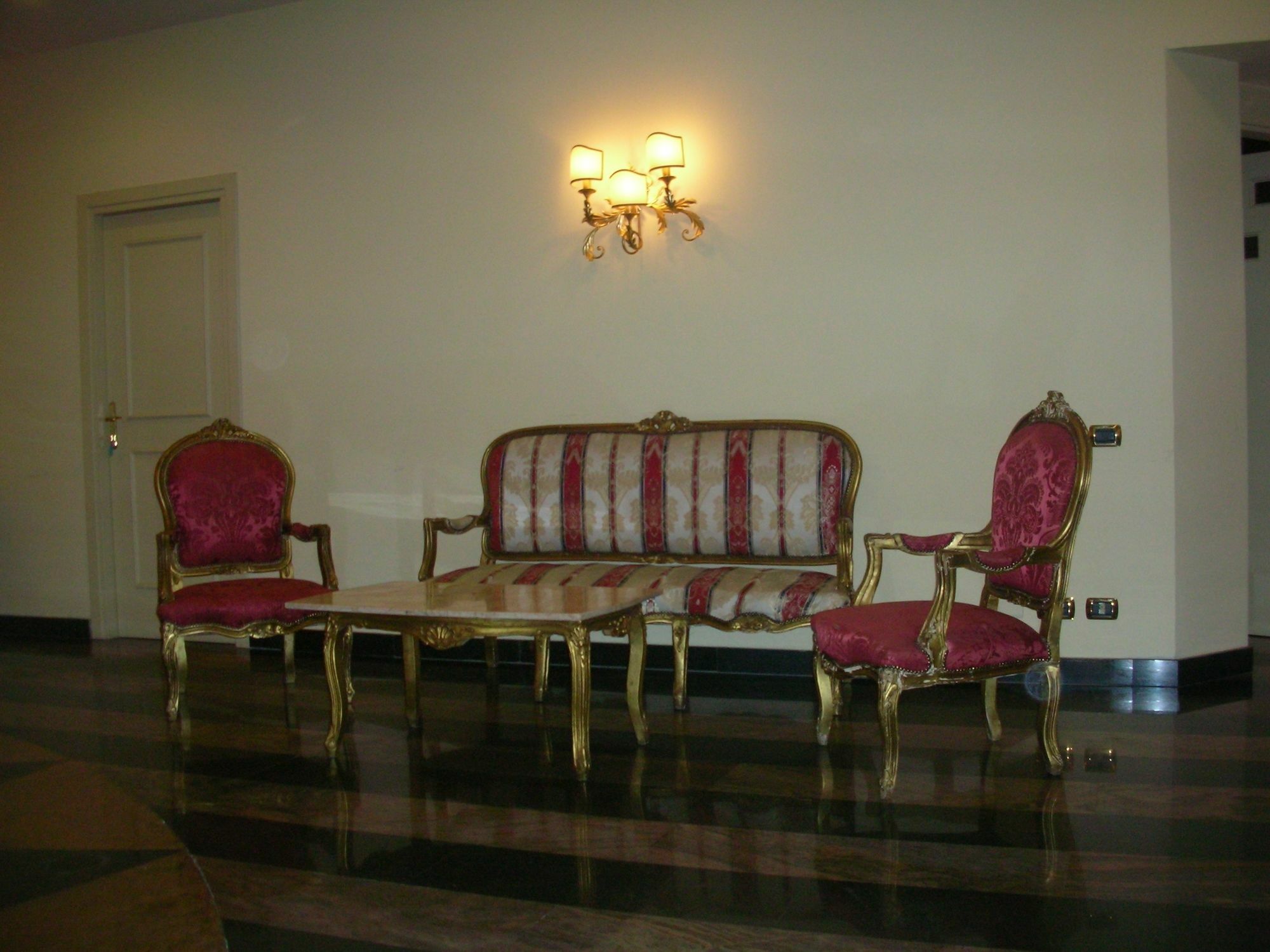 Hotel Quadrifoglio Roma Eur Exterior foto